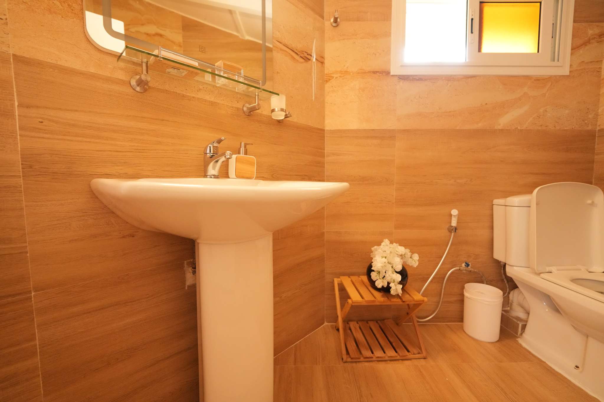 Linguère Mbacké — Salle de bain